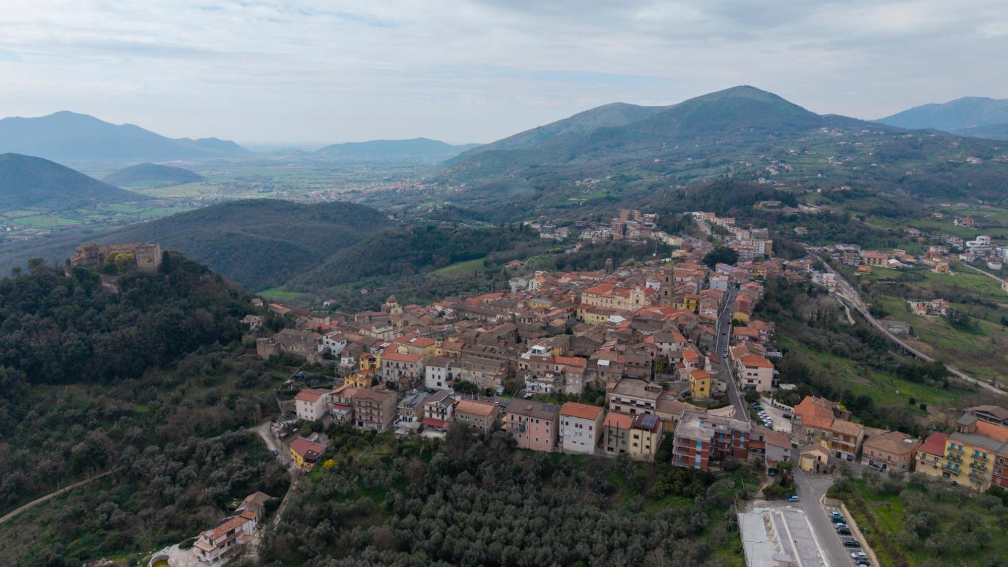 Sotto La Torre Leilighet Caiazzo Eksteriør bilde